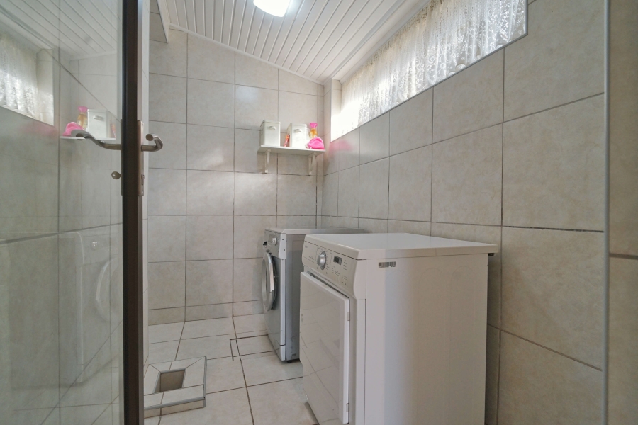 4 Bedroom Property for Sale in Vincent Heights Eastern Cape